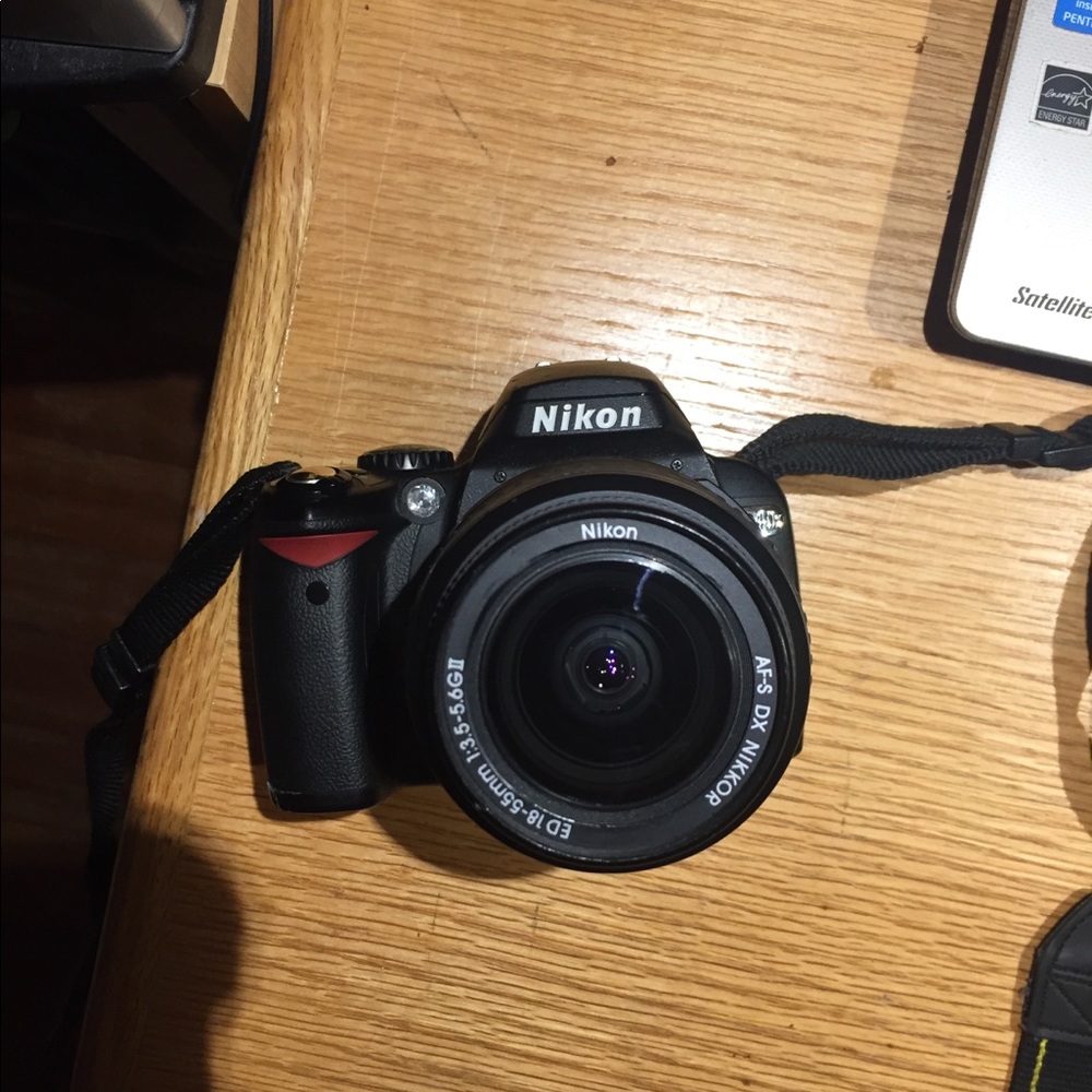 Nikon camera - Picture 2 of 4